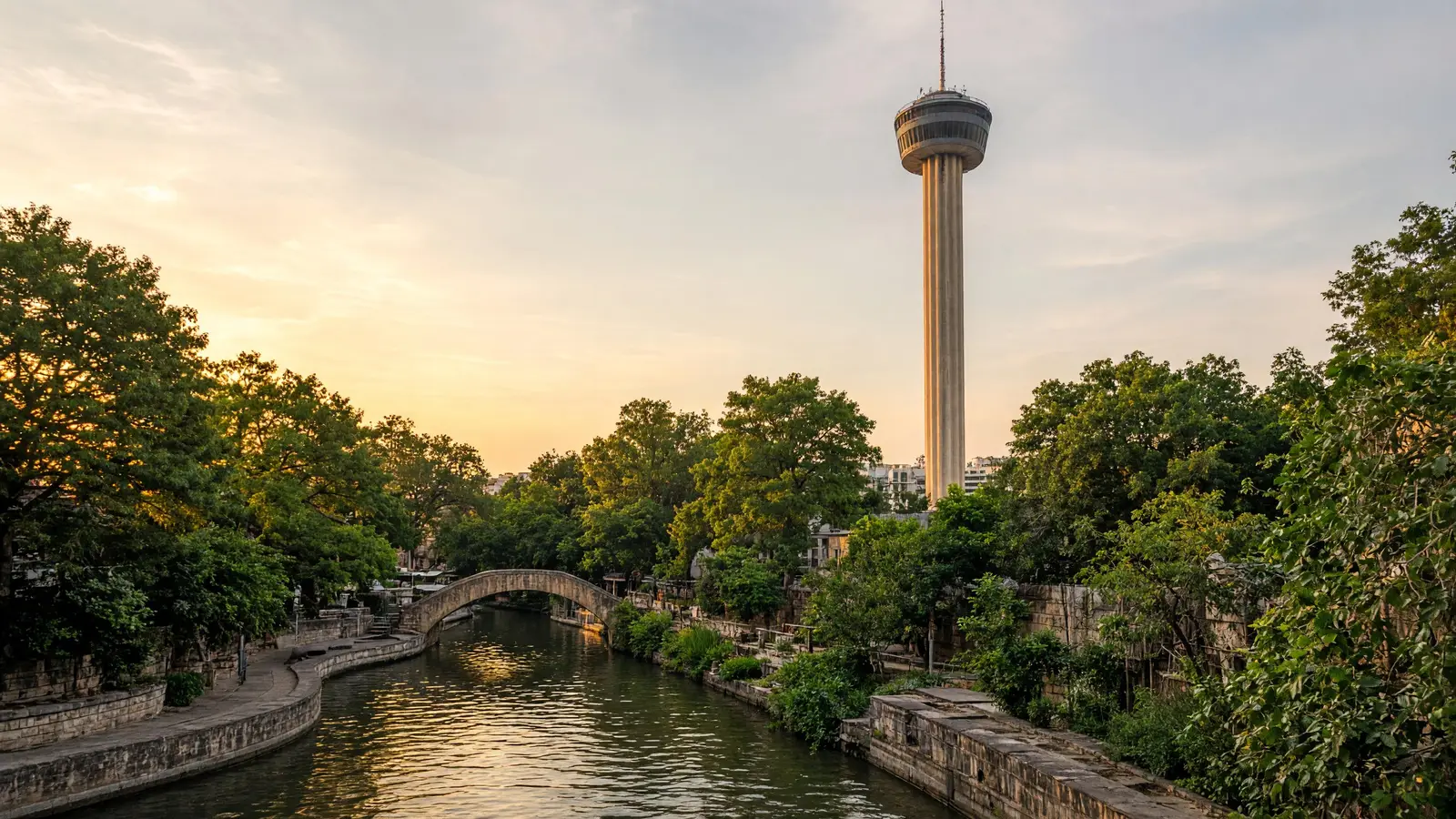 Tower of the Americas, San Antonio River Walk in San Antonio